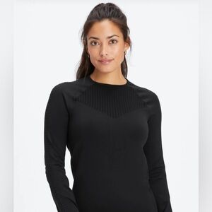 Fabletics Black Sync Seemless Long Sleeve Athletic Top- NWT